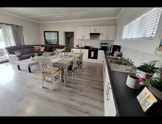3 bed property for sale in GOLDEN MILE